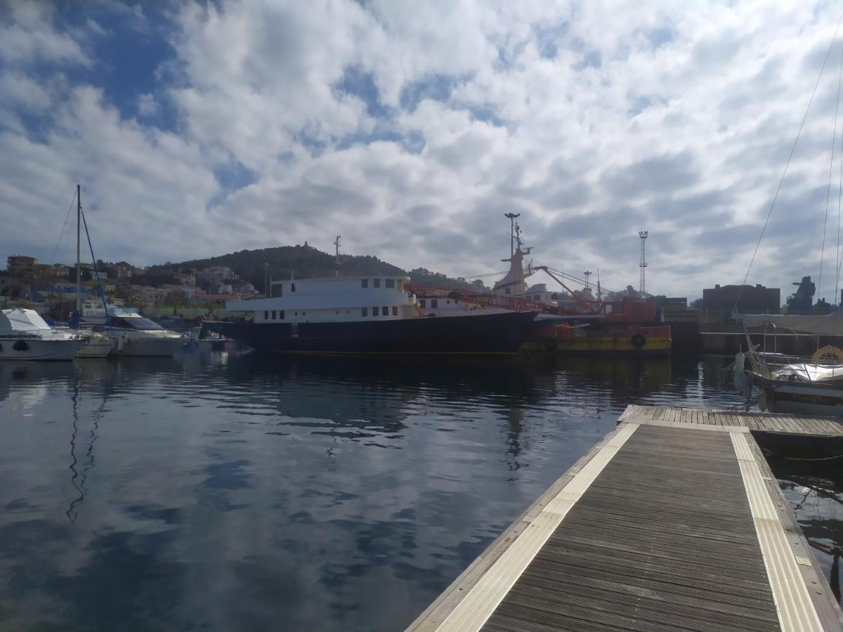 Classic Yacht Yanika Yachting Watersport Ets ヴィッラプッツ エクステリア 写真