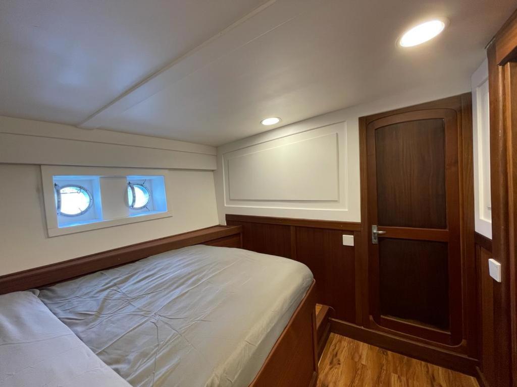 Classic Yacht Yanika Yachting Watersport Ets ヴィッラプッツ エクステリア 写真